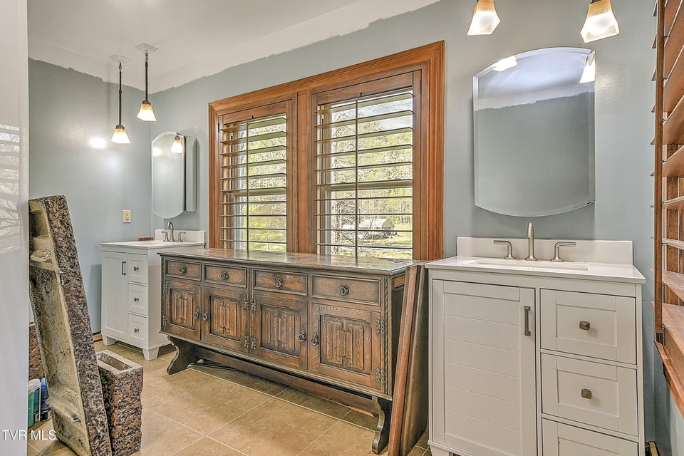 Photo #26: 303 Tennessee 143 