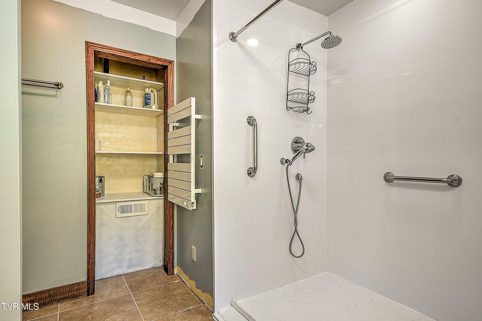 Photo #27: 303 Tennessee 143 