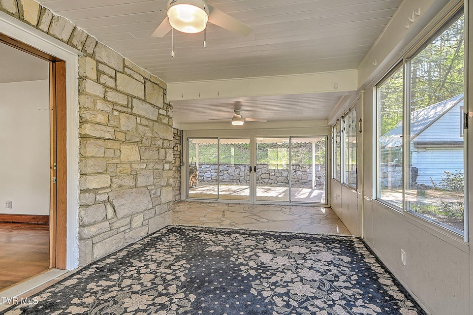 Photo #28: 303 Tennessee 143 