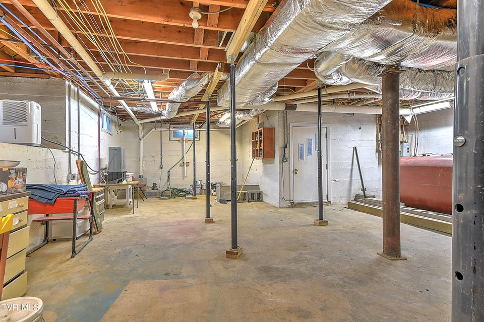 Photo #35: 303 Tennessee 143 