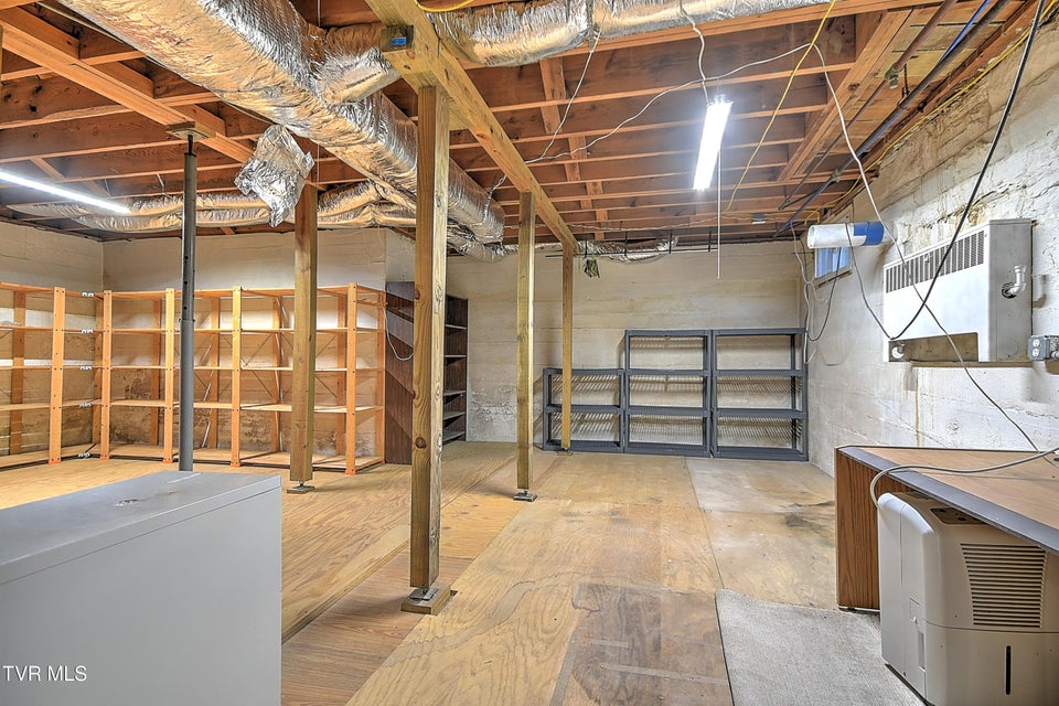 Photo #38: 303 Tennessee 143 