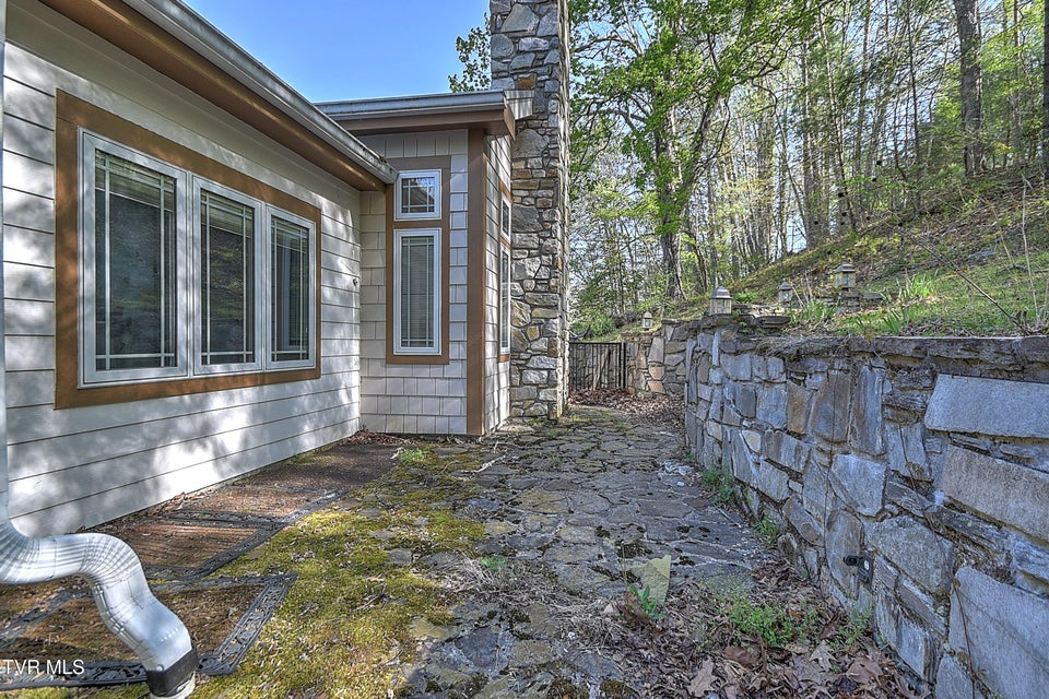 Photo #41: 303 Tennessee 143 