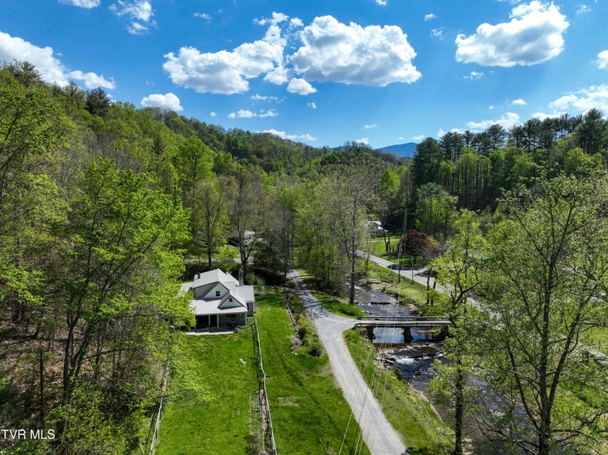 Photo #53: 303 Tennessee 143 