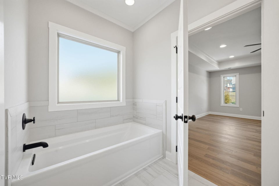 Photo #18: 447 Tortoise Way