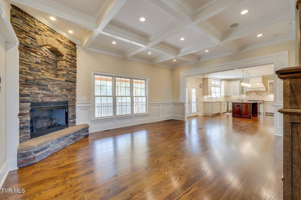 Photo #7: 5079 Rose Gardens Circle