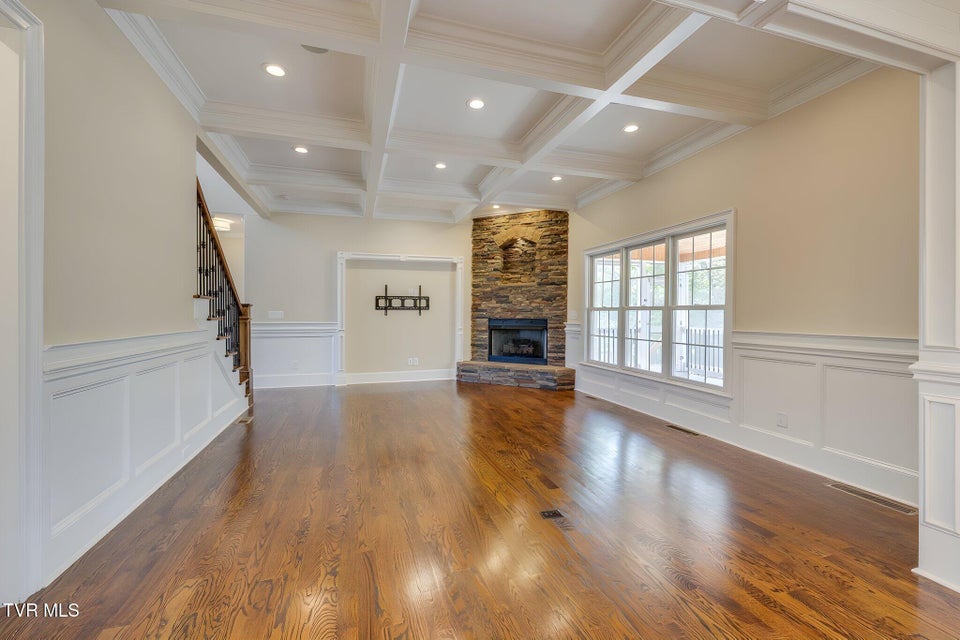 Photo #9: 5079 Rose Gardens Circle