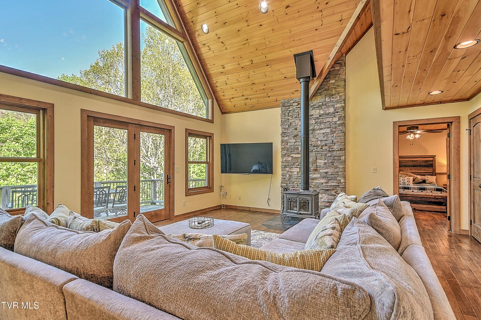 Photo #14: 410 Eagle Ridge Road