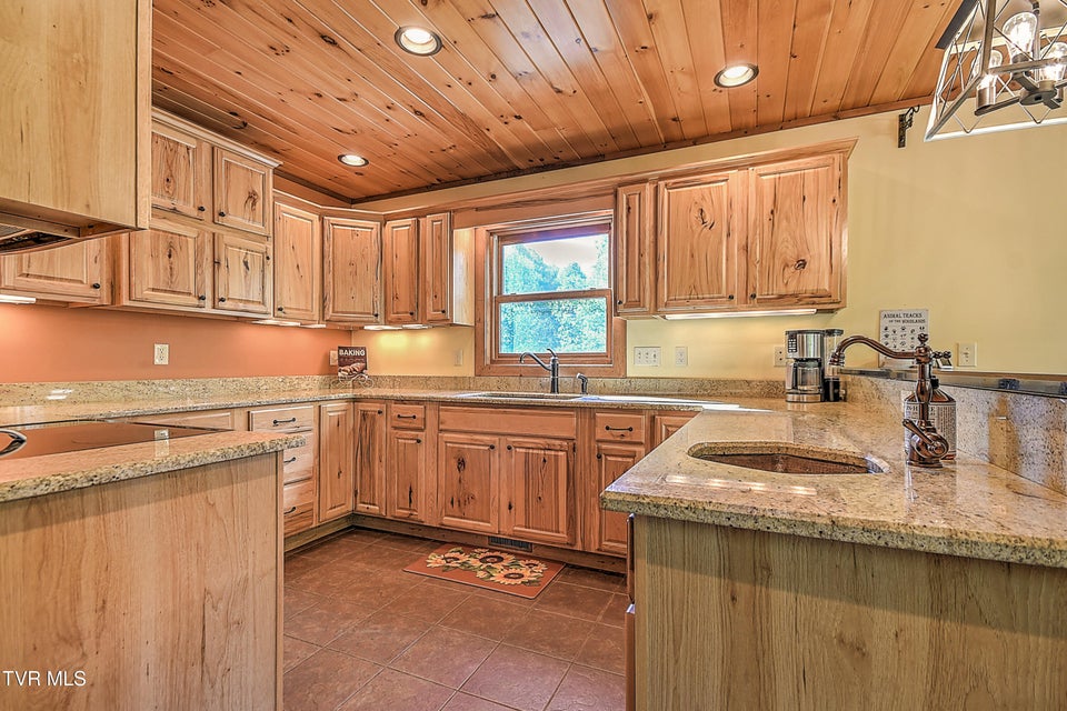 Photo #21: 410 Eagle Ridge Road