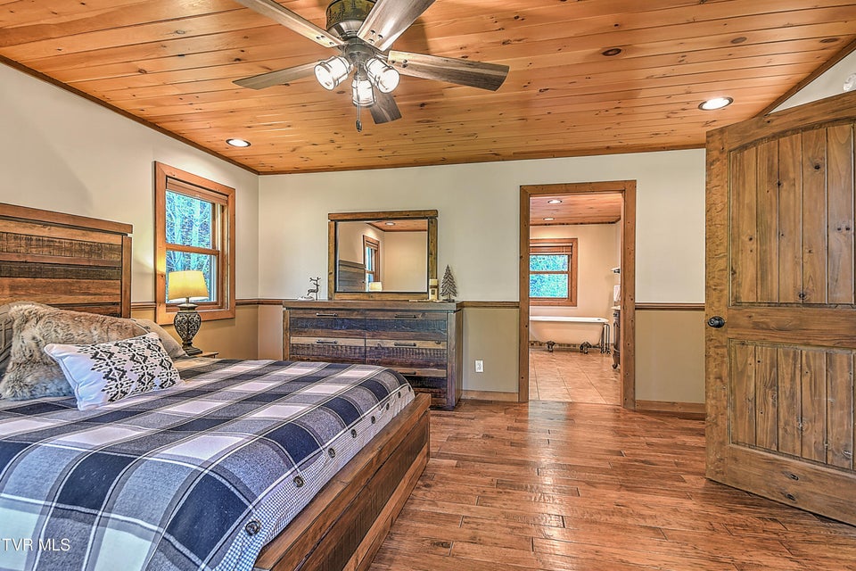 Photo #28: 410 Eagle Ridge Road