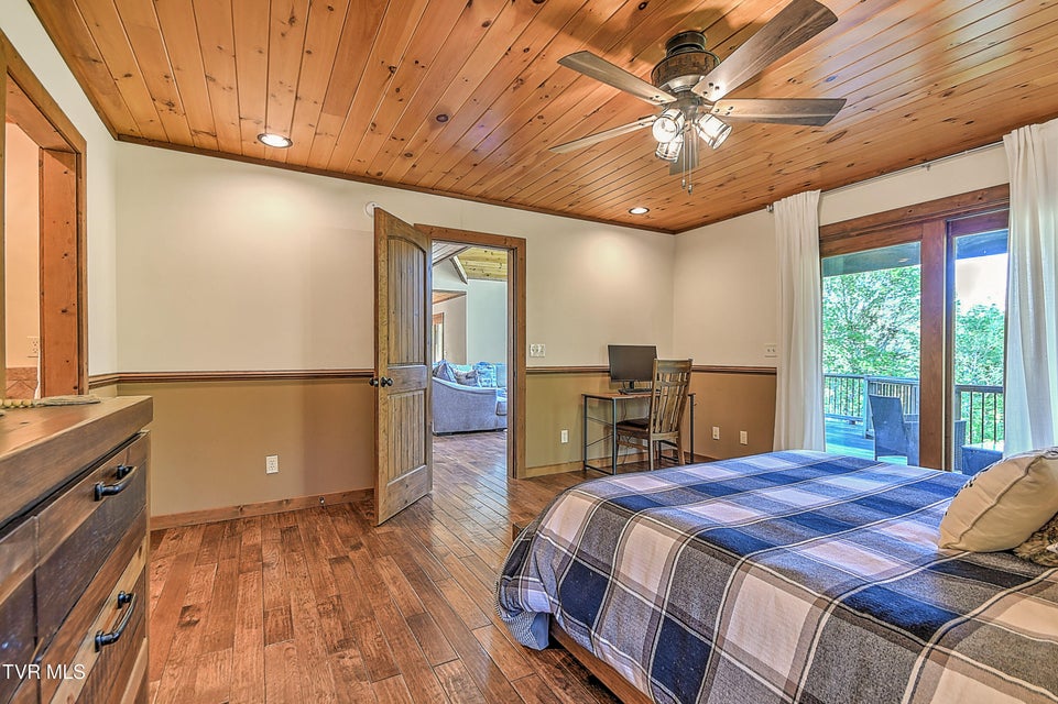 Photo #31: 410 Eagle Ridge Road