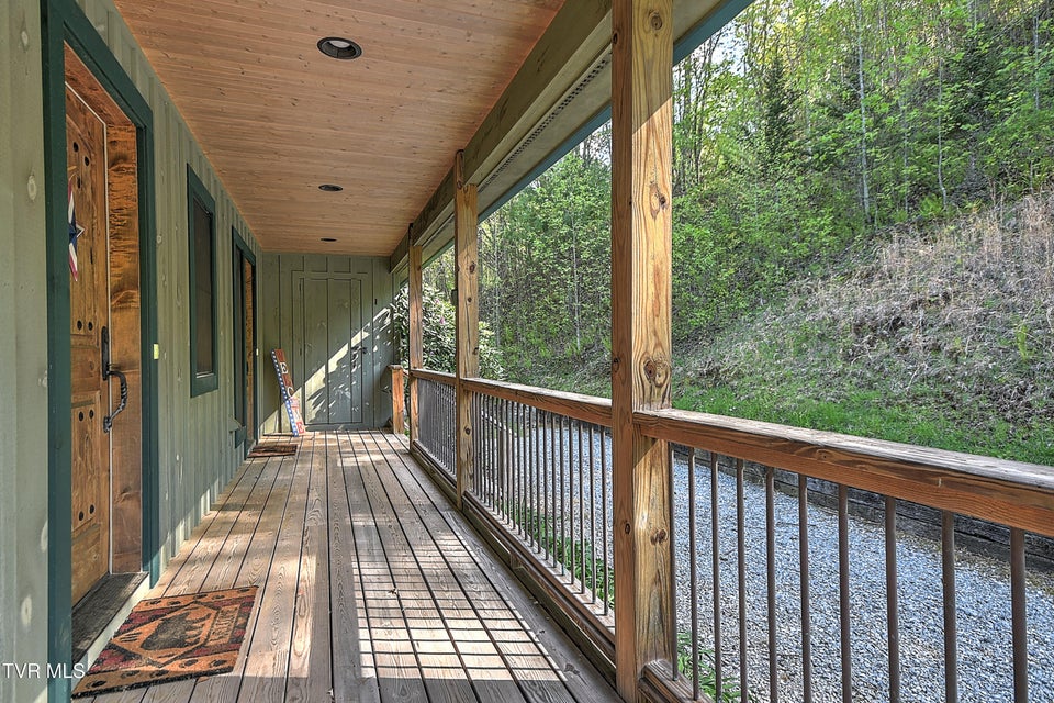 Photo #5: 410 Eagle Ridge Road