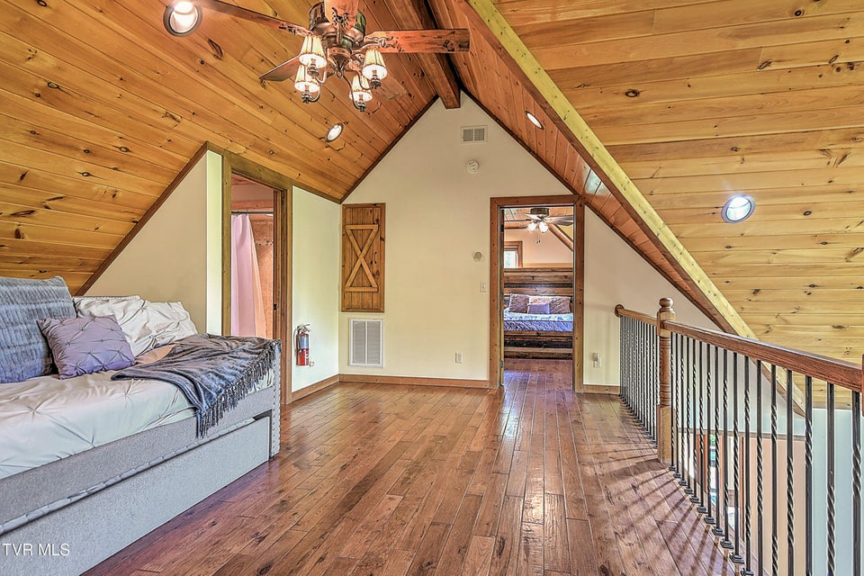 Photo #36: 410 Eagle Ridge Road