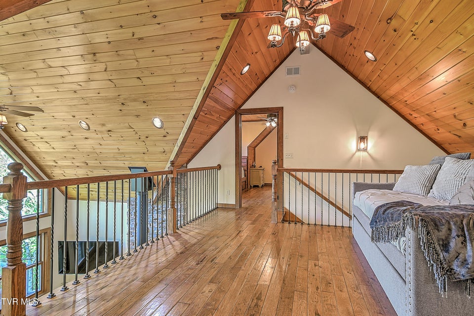 Photo #37: 410 Eagle Ridge Road