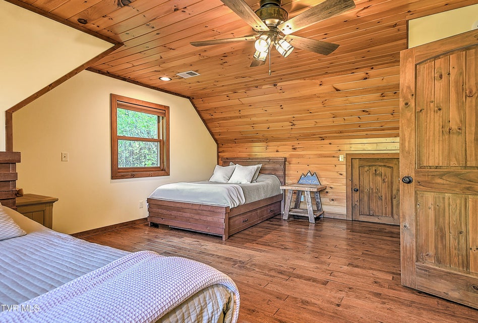 Photo #40: 410 Eagle Ridge Road