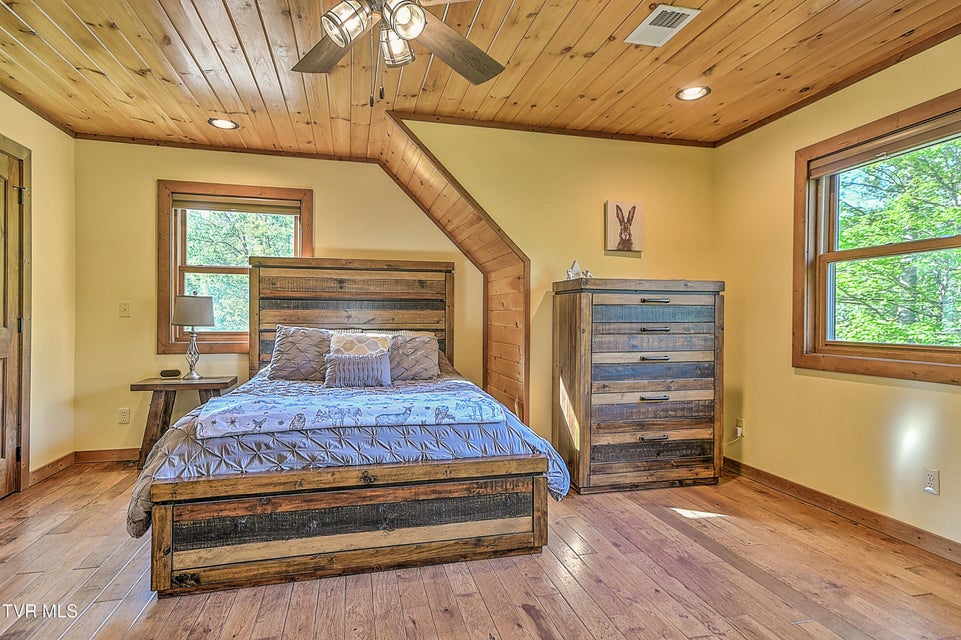 Photo #44: 410 Eagle Ridge Road