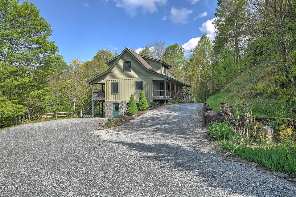 Photo #68: 410 Eagle Ridge Road