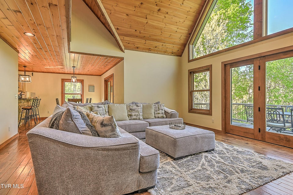 Photo #10: 410 Eagle Ridge Road