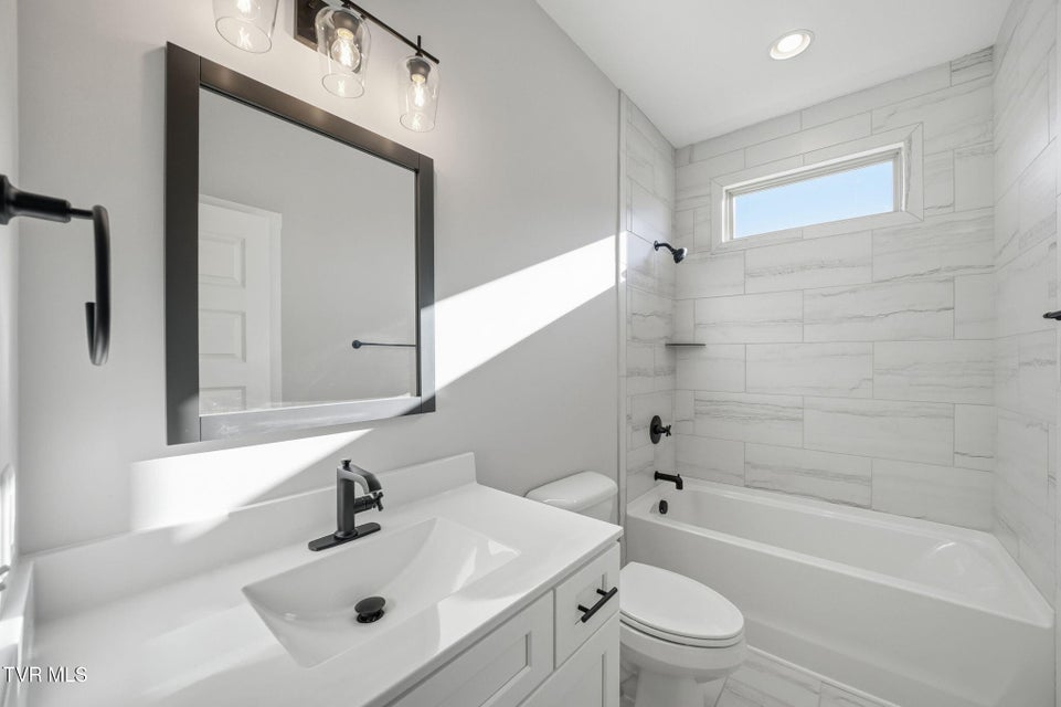 Photo #24: 448 Tortoise Way