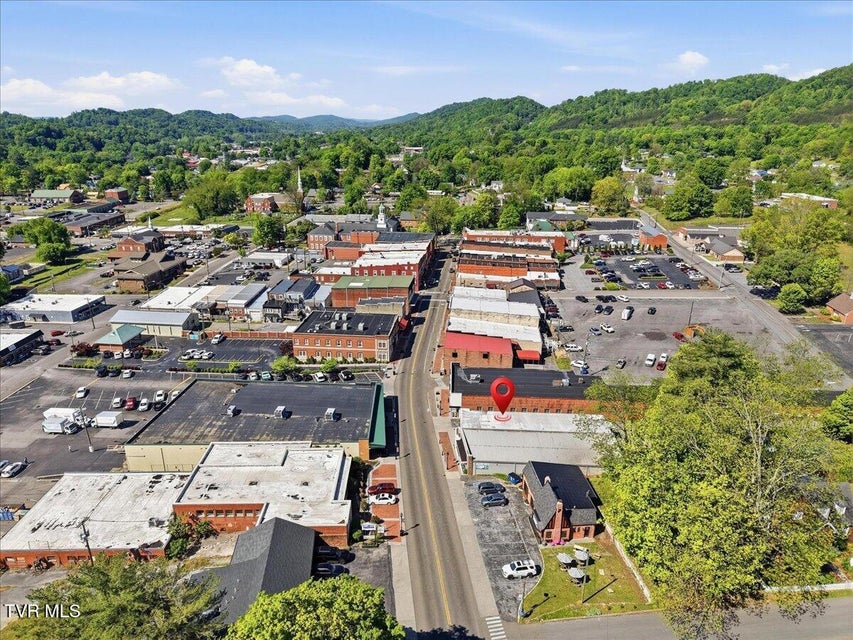 Photo #32: 309 Main Street