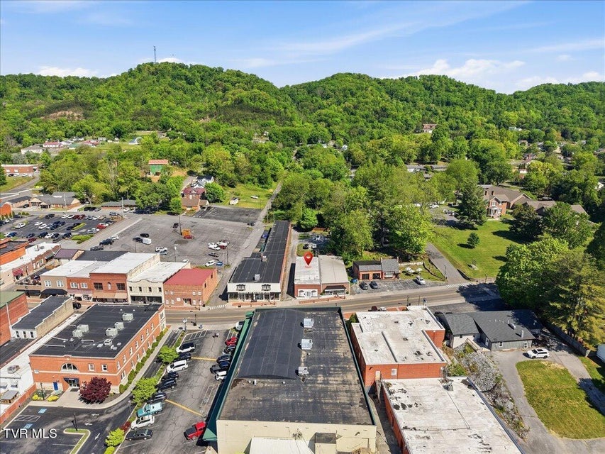 Photo #31: 309 Main Street