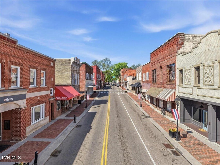 Photo #34: 309 Main Street