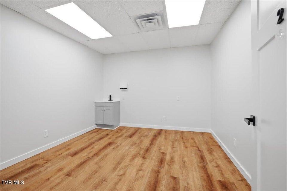 Photo #16: 309 Main Street