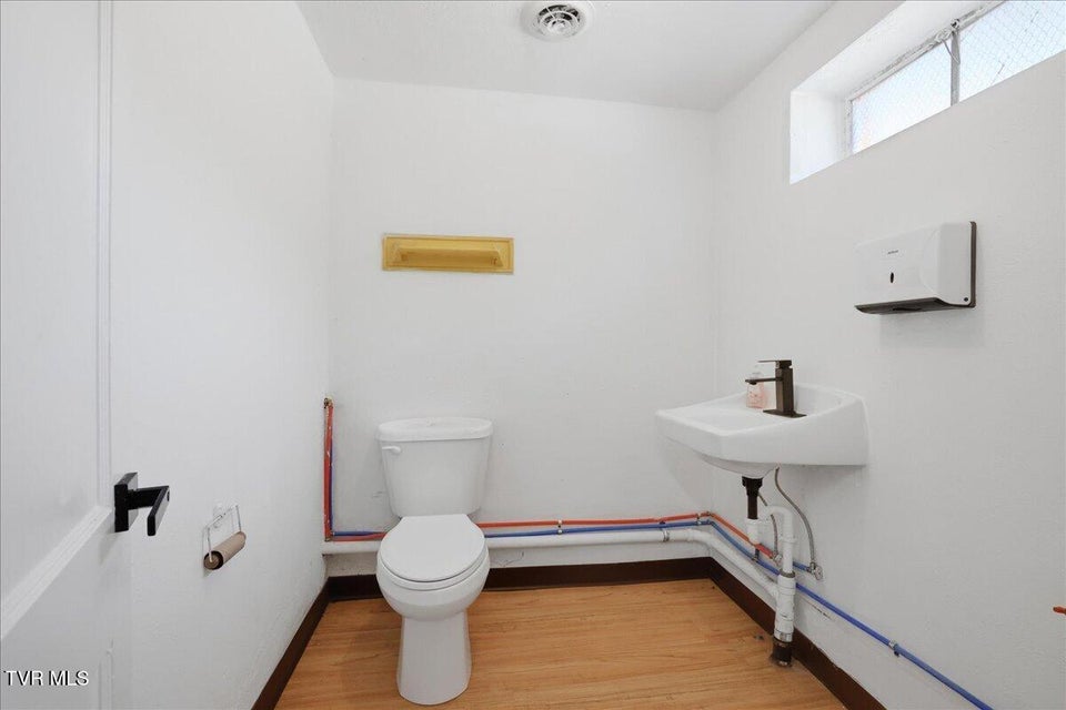 Photo #24: 309 Main Street