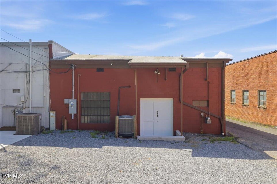 Photo #29: 309 Main Street