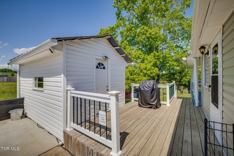 Photo #25: 104 Hoard Road