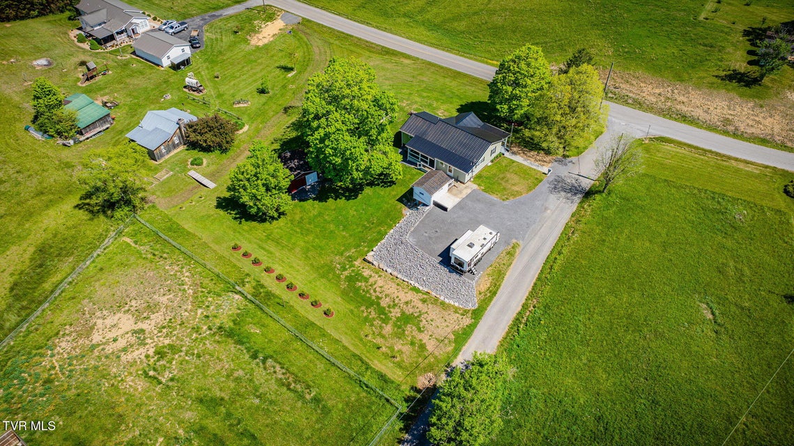 Photo #36: 104 Hoard Road