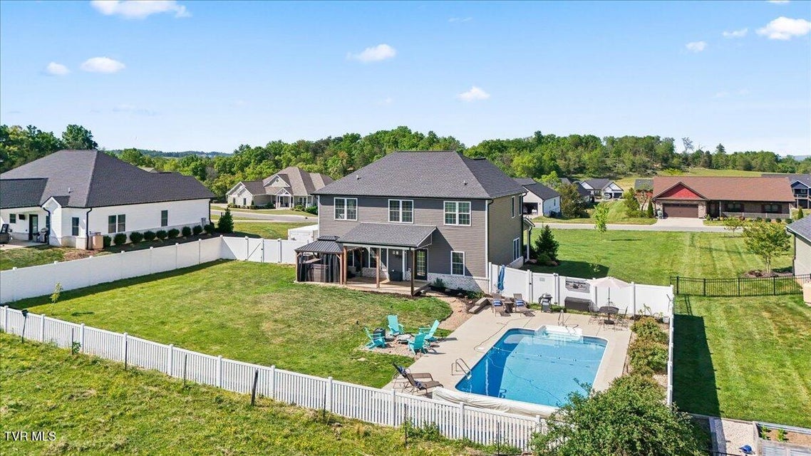 Photo #43: 433 Boulder Court