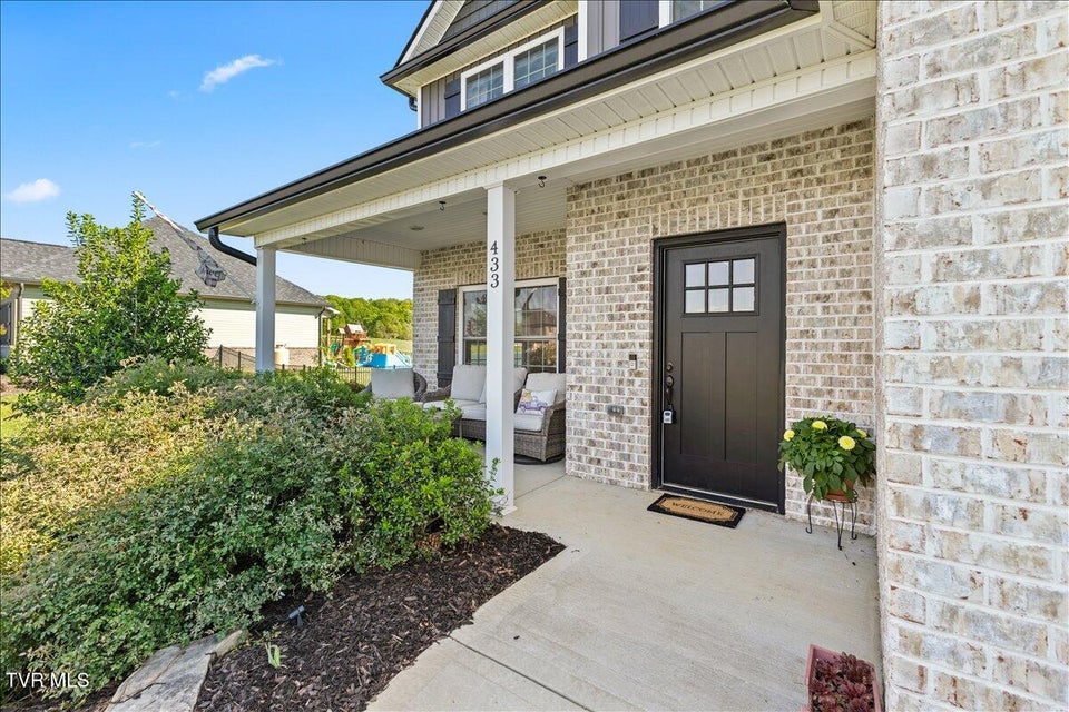 Photo #3: 433 Boulder Court