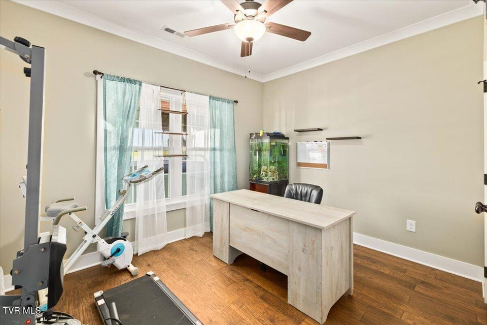 Photo #13: 433 Boulder Court