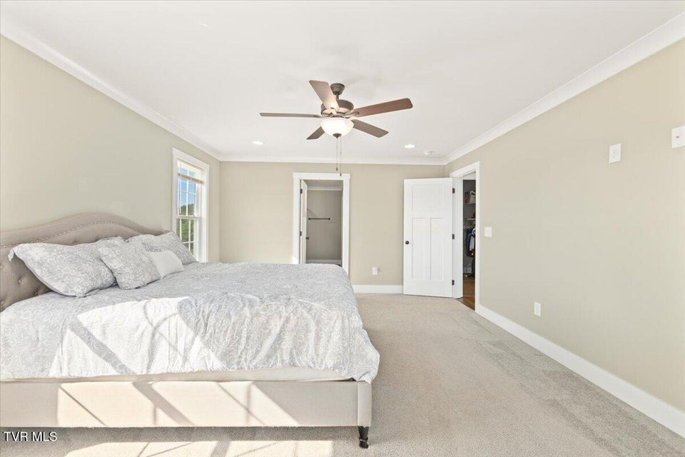 Photo #18: 433 Boulder Court