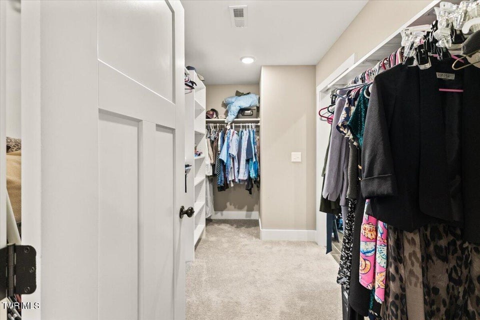 Photo #24: 433 Boulder Court