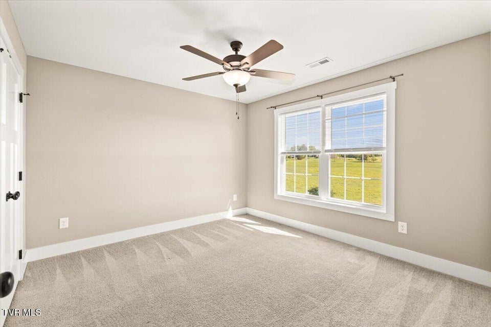 Photo #26: 433 Boulder Court