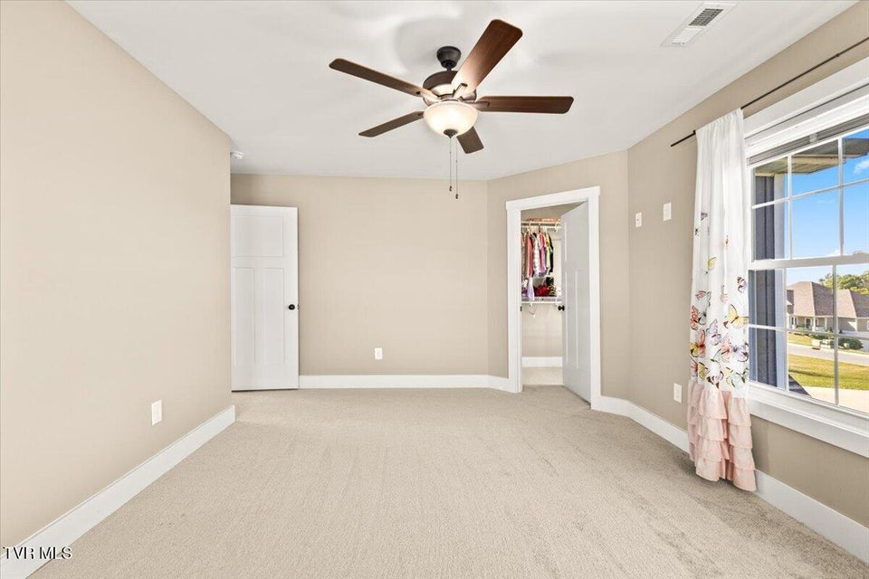 Photo #30: 433 Boulder Court