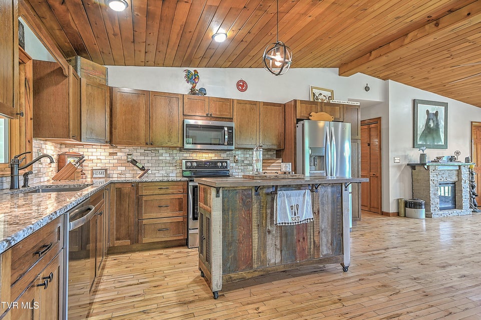 Photo #11: 146 Bear Cage Road