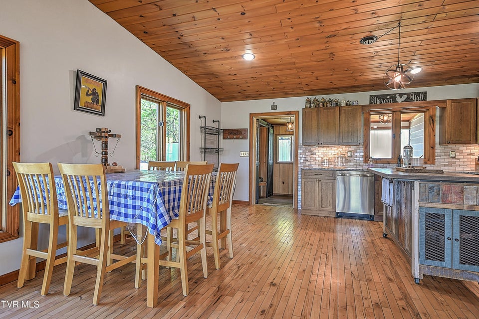 Photo #17: 146 Bear Cage Road