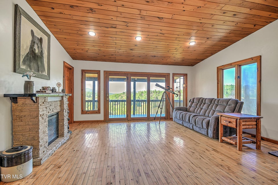 Photo #21: 146 Bear Cage Road