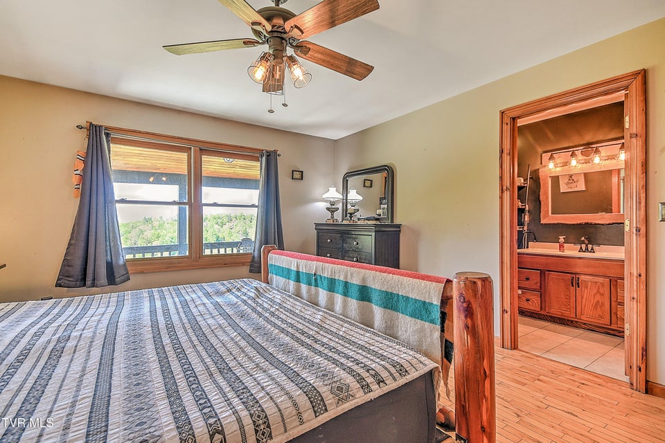 Photo #27: 146 Bear Cage Road