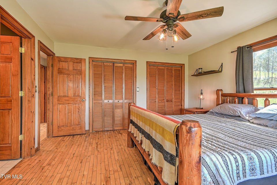 Photo #28: 146 Bear Cage Road