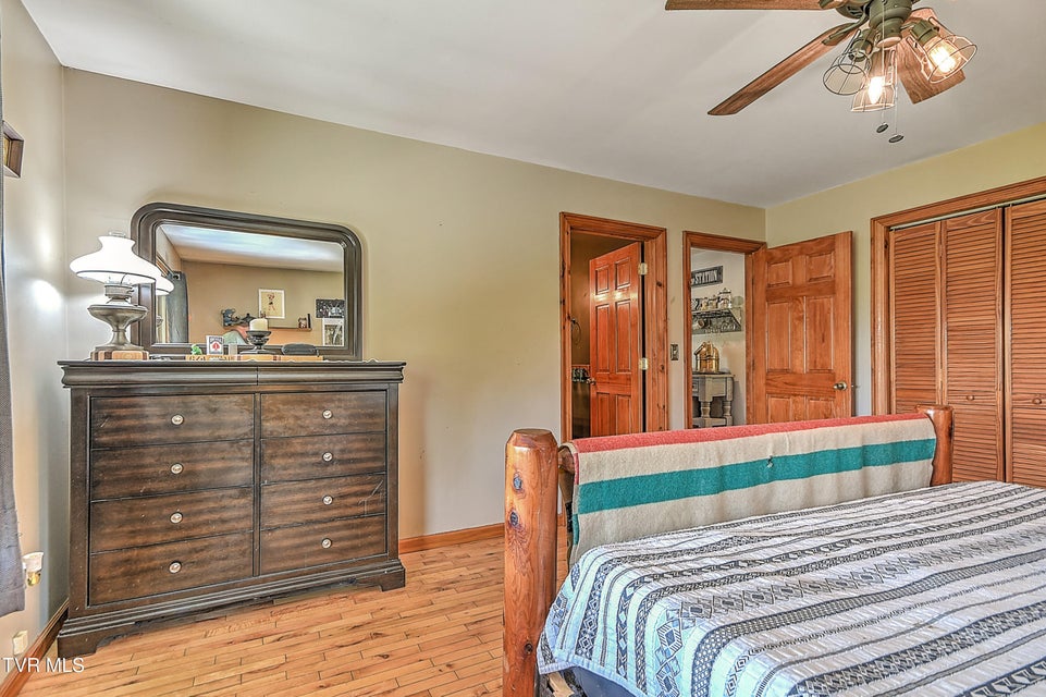 Photo #29: 146 Bear Cage Road