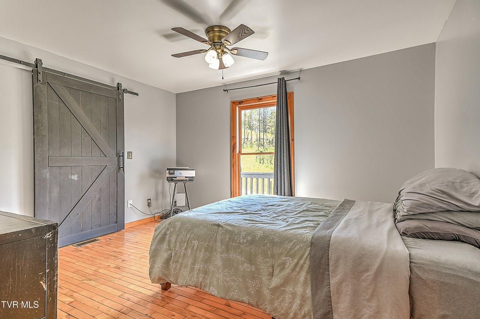 Photo #31: 146 Bear Cage Road