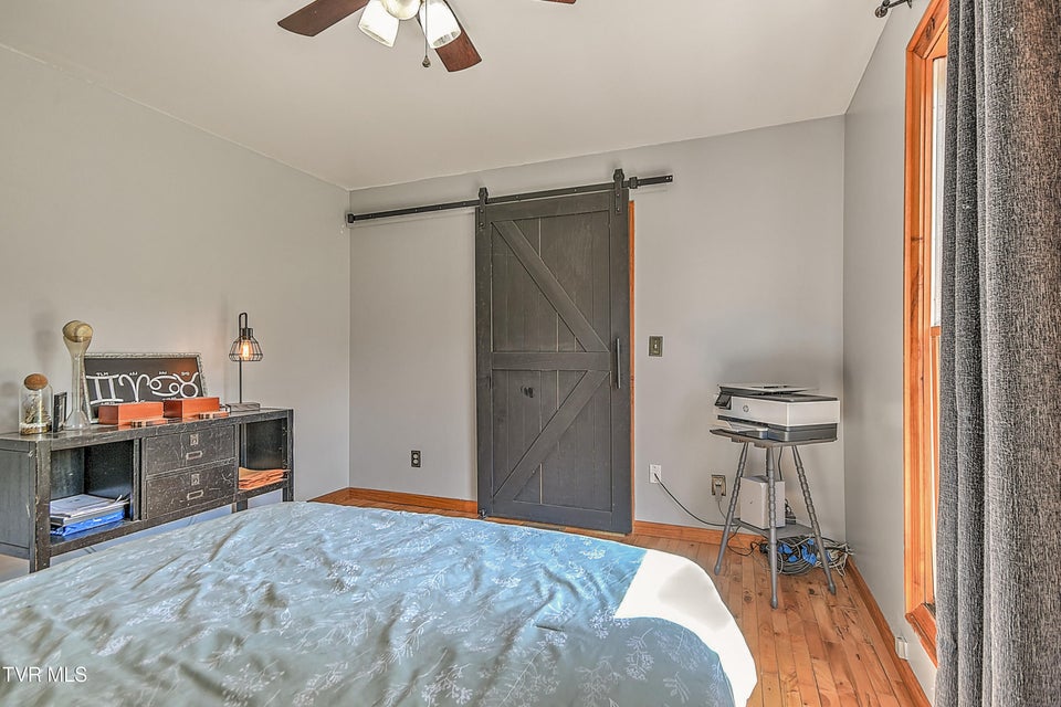 Photo #33: 146 Bear Cage Road