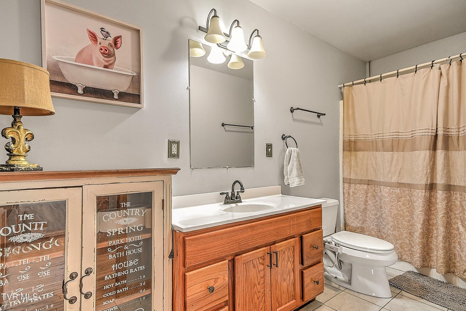 Photo #37: 146 Bear Cage Road