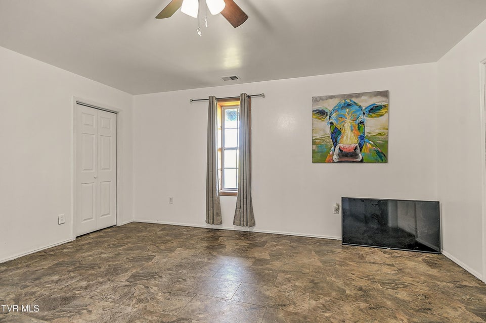 Photo #39: 146 Bear Cage Road