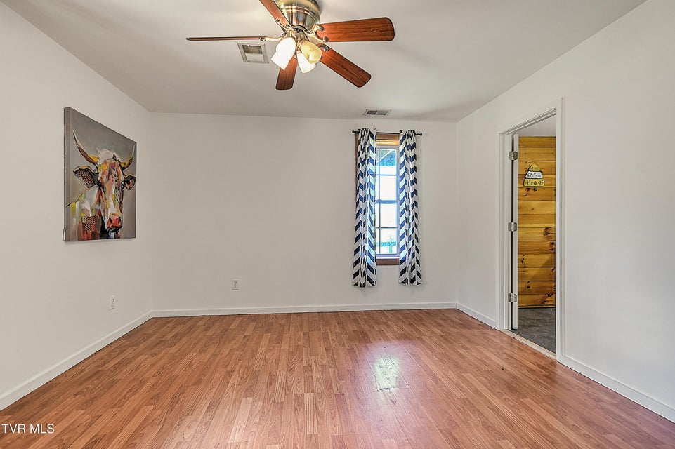 Photo #45: 146 Bear Cage Road