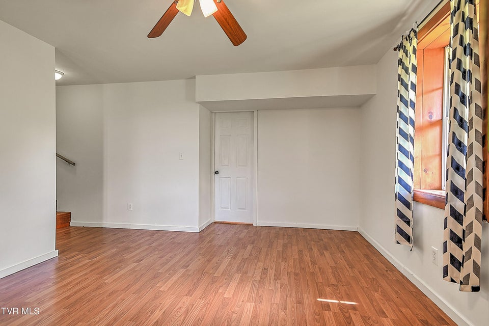 Photo #47: 146 Bear Cage Road