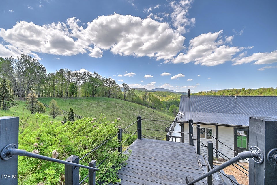 Photo #58: 146 Bear Cage Road